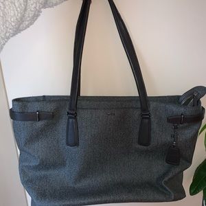 Tumi tote